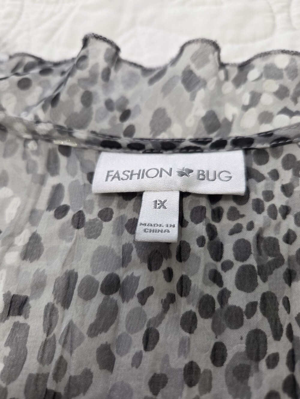 Sheer Open Front Ruffled Blouse. - Picture 5 of 9